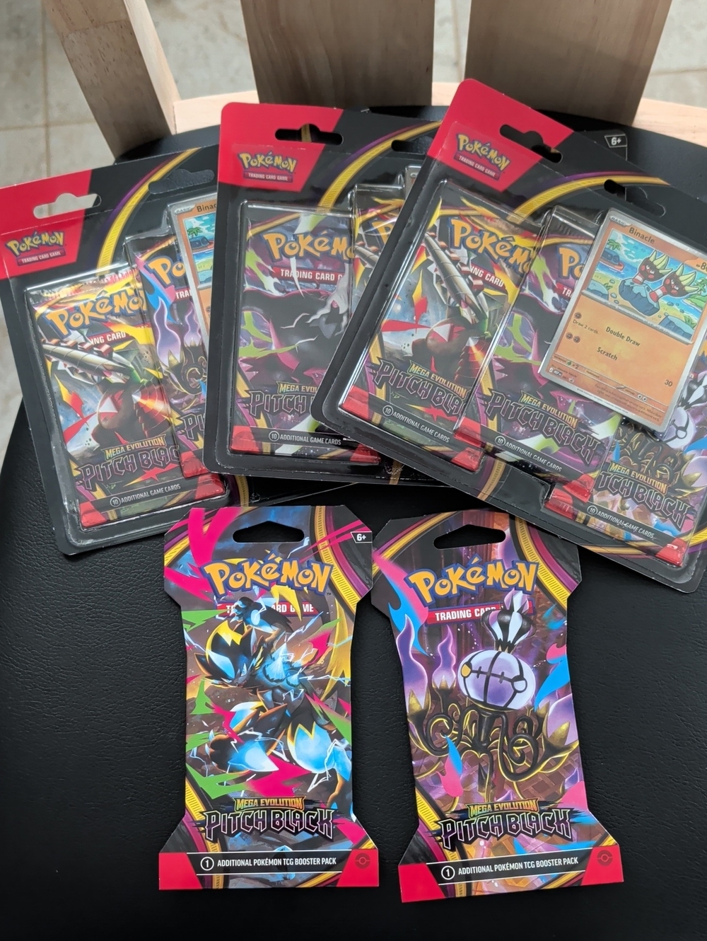 Pokémon Mega Evolution Pitch Black Bundle Factory Sealed